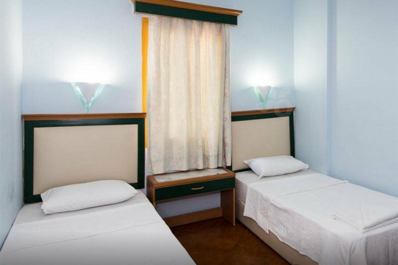 Club Dante Apartments Мармарис Экстерьер фото