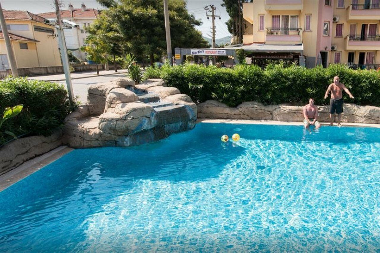 Club Dante Apartments Мармарис Экстерьер фото