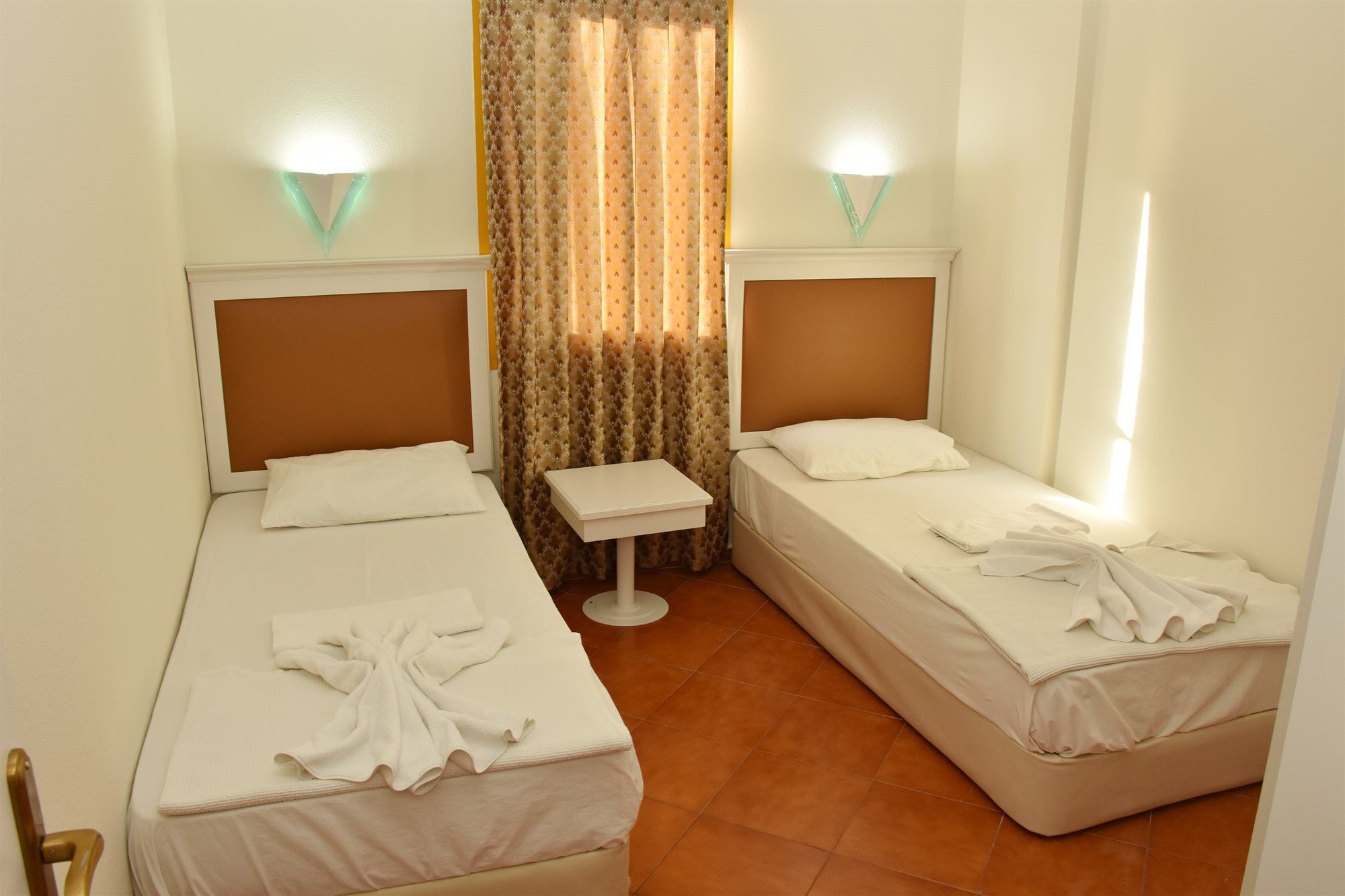 Club Dante Apartments Мармарис Экстерьер фото